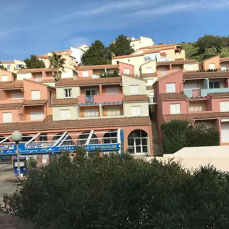 T2 Les Pieds Dans L Eau Cerbère